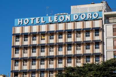 Il "Leon d'Oro" cambia volto: la storia dell'hotel di piazza Moro, il pi� antico di Bari